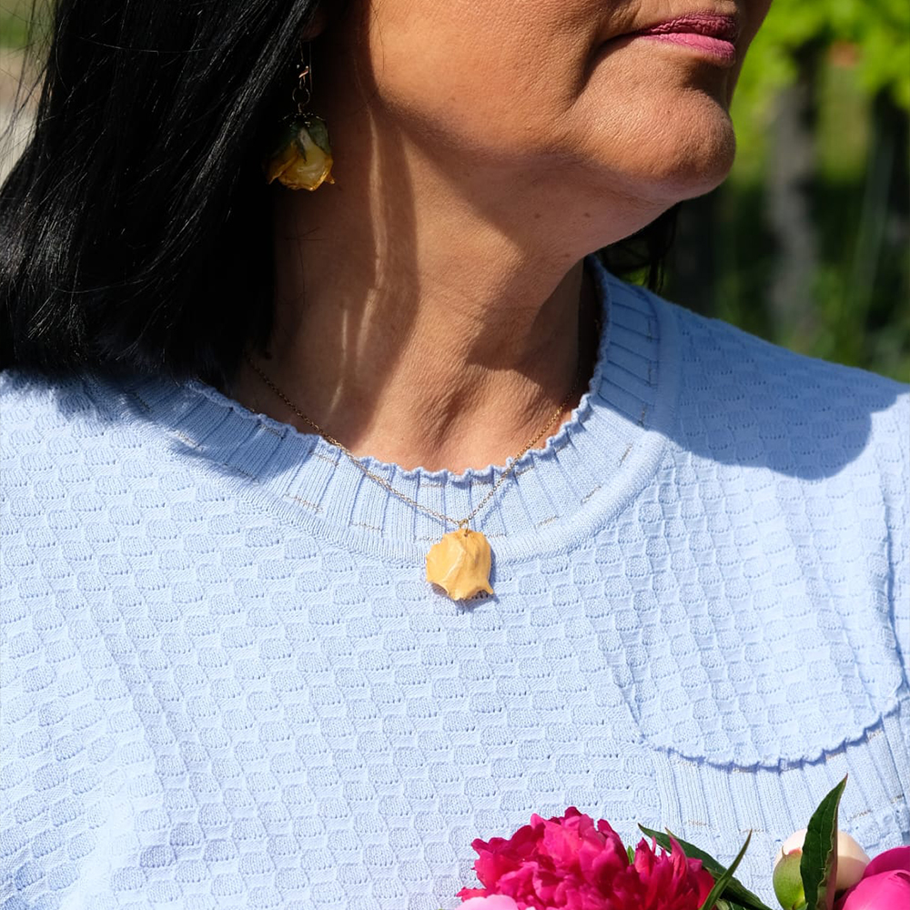 bouclesdoreilles-grace-collier-petale